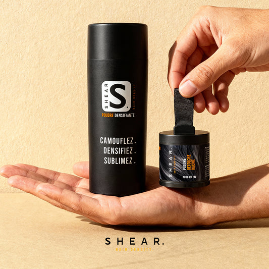Coffret Retouche & Volume Instantané SHEAR® – poudre densifiante capillaire 28g et poudre retouche racine 10g pour un volume immédiat et un camouflage naturel des cheveux clairsemés